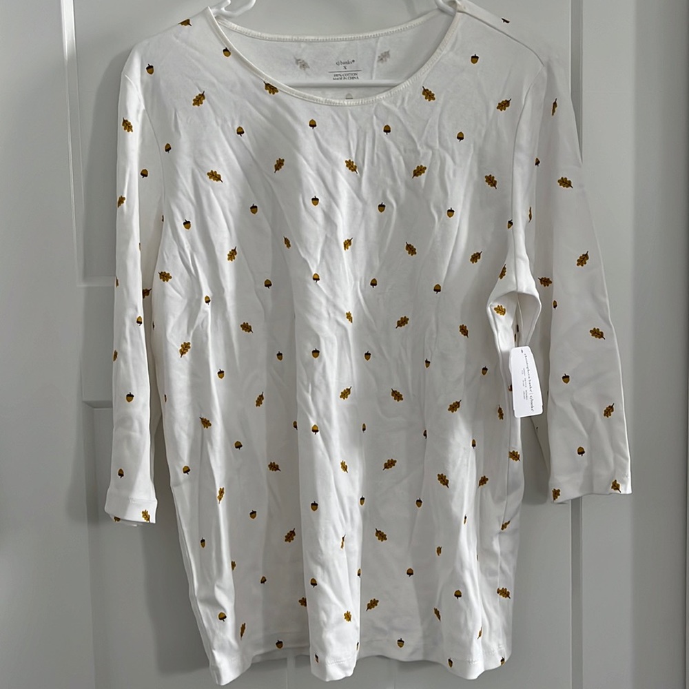 fall quarter sleeve shirt